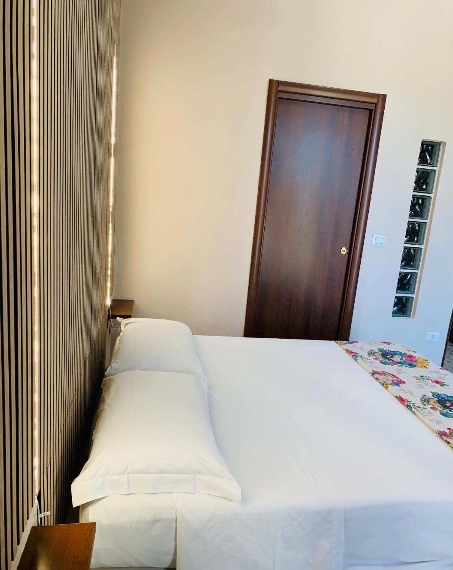 Casa Melany Appartement Taormina Buitenkant foto